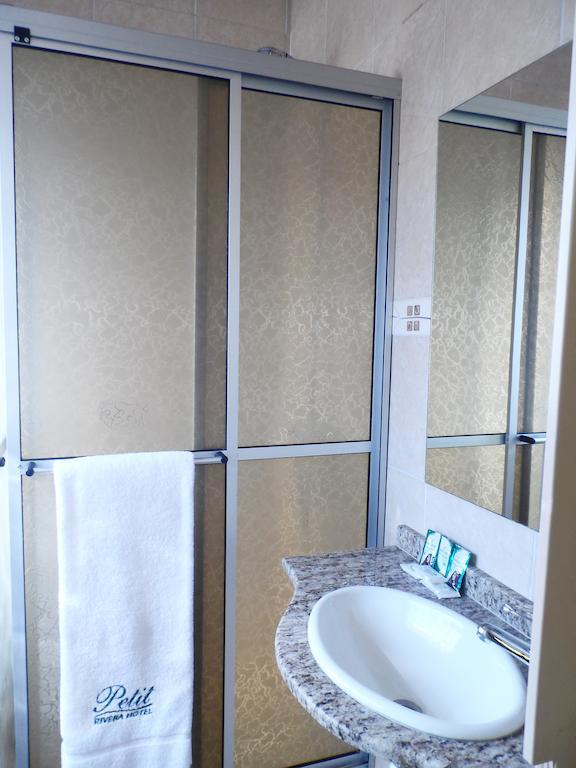 Petit Rivera Hotel Oda fotoğraf